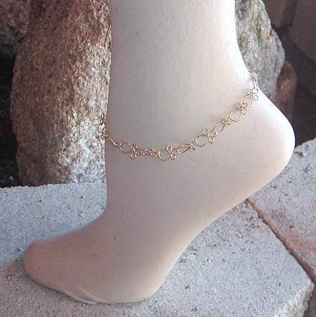 Gold Filled Twist Wire Ankh-Link Ankle Bracelet